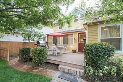 Image de Spacious Old Town Home – Walk to Dining & Culture!