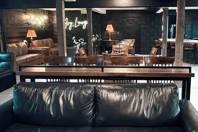 Image de Ft Recovery’s Historic Chapel with Speakeasy Hideaway - Host 40 guests\/Sleeps 10