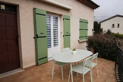 Image de Haut de villa, au calme, proche de toutes les commodités