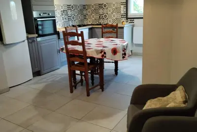Image de Les Butineuses  8mn  l’autoroute  appartement confortable au calme à la campagne