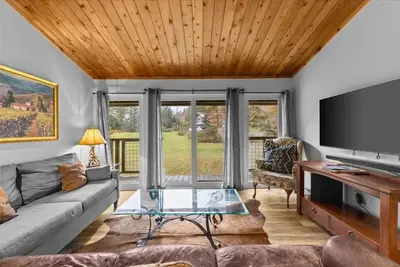 Image de Griffin Chalet 4 ~ mile to Stowe
