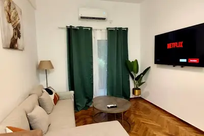 Image de Chara's Cozy Apartment by Vpn Accomodation