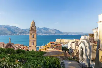 Il Sogno, apartment with sea view in the historic center of Gaeta