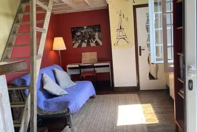 Image de Cottage indépendant avec jardin fleuri- proche gare (17 min de St-Lazare)