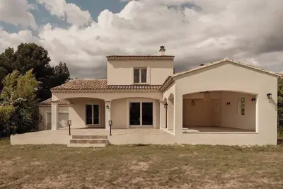 Image de Villa avec piscine privée au pied du Ventoux