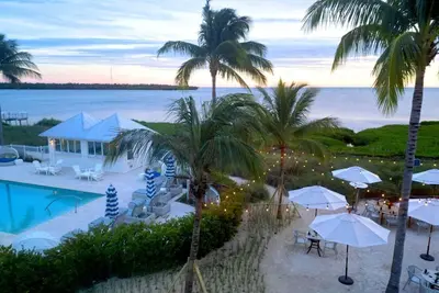Image de Marathon Oceanfront Suite | Balcony + Dog-Friendly