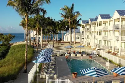 Image de Marathon Beachfront Suite | 1br Veranda +Luxe Bath