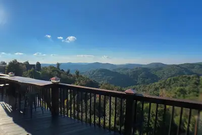Image de Mountaintop Cabin 1. 8 miles to Hatley Pointe Ski Resort