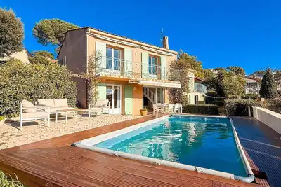 Image de C21Locationvacances, Magnifique maison avec piscine