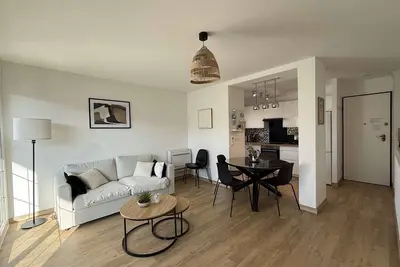 Image de C21LocationVacances, Magnifique Duplex T3 rénové, Clim