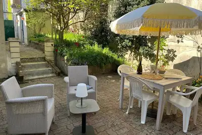 Le Passage du Roi, Maison historique & confort moderne au cœur d’Amboise, jardin