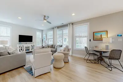 Image de Town of Bethany Beach home near beach with firepit, bikes, fireplace, beach gear