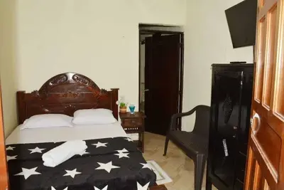 Image de Furnished Apartment + Breakfast.