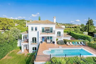 Image de Villa Vacaciones Luz with fantastic views, directly on the golf course, in the middle of nature