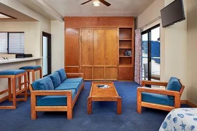 Image de Prime Location: 2 Charming Rooms Near Descanso Beach – 9 Min Walk to Shore