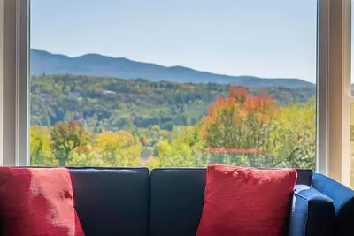 Image de Experience Nature: Your Scenic Retreat Awaits | 3 bedroom unit