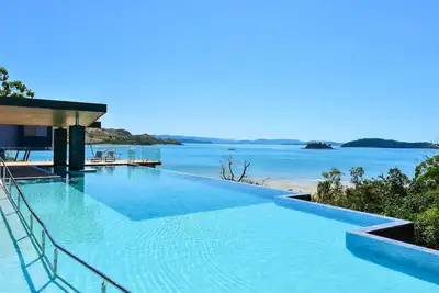 Image de Hidden Cove 2 - 4 Bedroom, 4 Bathrooms, Waterfront with Private Pool and buggy