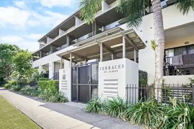 Image de SeaBreeze City Loft- 2km to Centre. 4km to Airport
