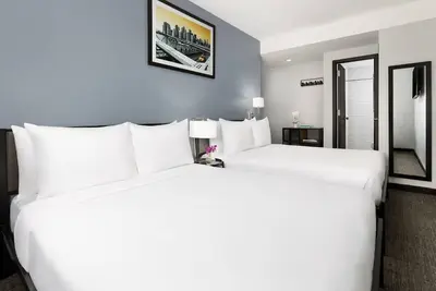 Image de Relax and Recharge! 2 Serene Units, Minutes to Strawberry Fields & Trump Tower