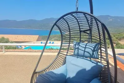 Image de T2 vue mer clim dans résidence 3* piscine chauffée (saison) & plage à pied
