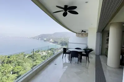 Image de Ultra Threee Bedroom Suite, Oversized Baths, Daily Housekeeping, Panoramic Views
