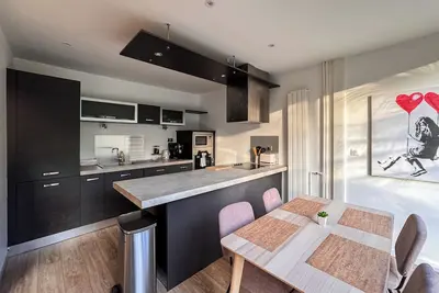 Image de Bel appartement avec terrasse et jardin, Green Cocoon.