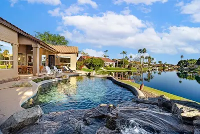 Image de Waterfront in Ocotillo, 4br, 2ba, Heated Pool