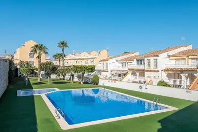 Image de Maison de vacances 'Horizon Oasis' avec vue sur la mer, Wi-Fi et climatisation