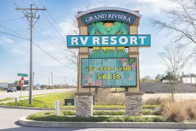 Image de Luxury Rv Lot 98 at Grand Riviera Resort in Foley, Al