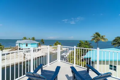 Image de Yeya's Hideaway | Gorgeous 4 bedroom w/open water views & boating