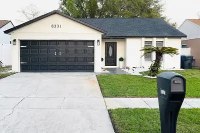 Image de Peaceful Upscale Paradise \n3-bedroom house in Tampa Florida