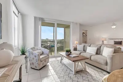Image de Great Bay View! Walk to Restaurants! Free Beach Parking! Over $100 of Free Daily Activities!