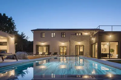Image de Villa Mons Caldera for 10 people with 40 m2 infinity heated pool & kids playground