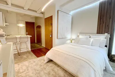 Studio de standing en hyper centre