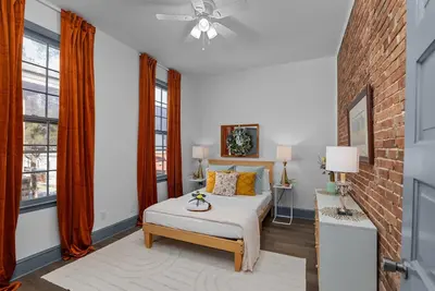 Image de 1 bedroom, 1 bathroom suite in Downtown Augusta