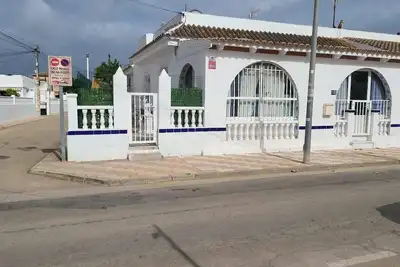 Image de Appartement de vacances Los Alcazares pour 1 - 4 personnes avec 2 chambres à coucher - Maison jumelé