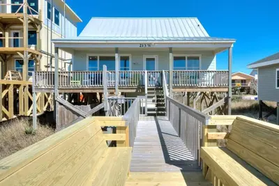 Image de Beautiful 5 Bedroom 2 Bath House, Oceanfront, Dog Friendly, Sleeps 11