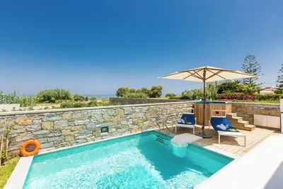 Image de Villa Persi, Exclusive Villa With Private Beach Facilities
