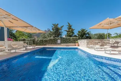 Image de Sargas Suite 3 with pool view