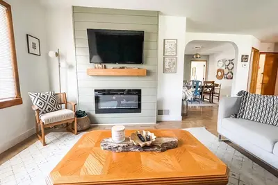 Bluebird Day - Pilot Butte Pad