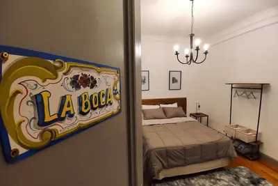 Image de Room in the heart of the city in a French-style building