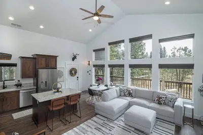 Image de 3-bed, 3-bath house in peaceful New Meadows with WiFi, Ac
