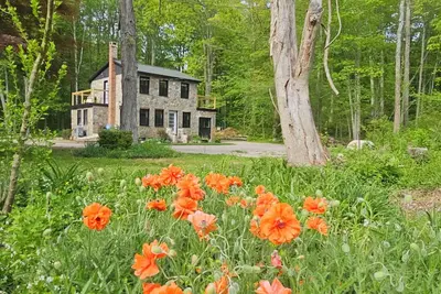 Image de Clinton's Hidden Secret Renovated 2-bedroom Stonehouse with WiFi, Ac and more