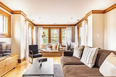 Image de 31+Day Stay. 15min Dr to Med Dist;20min Dr to Fulton Mkt, Museums & Midway Airprt