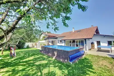 Image de Grande Maison Familiale Avec Piscine- 10 Min Des Plages De Biarritz Et D'Anglet