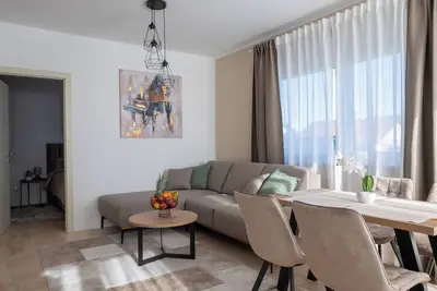 Modern 2-Bedroom Apartment Kona - Free Parking & Self Check-In