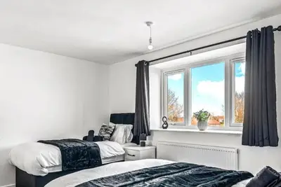 Image de Bedworth 2 Bedroom Wi-Fi Sleeps 5 - Jrr Stays