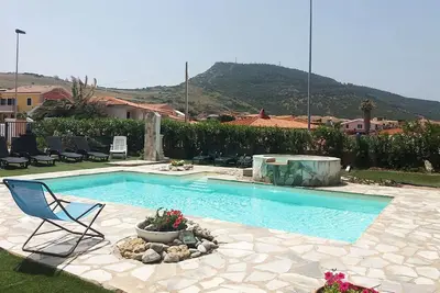 Image de Joli appartement pour 6 personnes avec Wifi, piscine, Tv et parking, près de Castelsardo