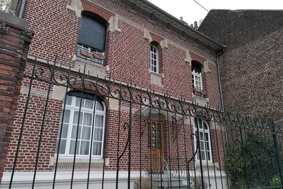 Image de Maison d’ingénieur dans quartier calme