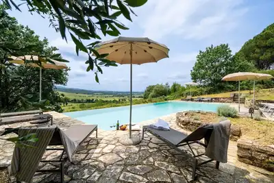 Image de Maison de vacances avec Wifi, climatisation, piscine privée, Tv, vue panoramique, parking